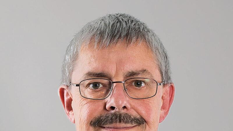 Dr. Roland Wondra  ist   niedergelassener Nuklearmdeiziner und  Schmerztherapeut in Forchheim.    Er beantwortet die Fragen unserer Leser am 23. November  unter 0951/188-226.