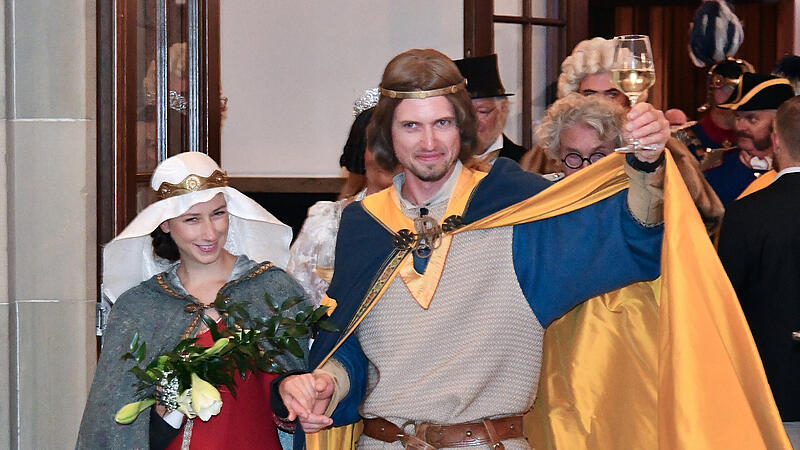 Gl&auml;ser-Polonaise Rakoczy-Ball 2025