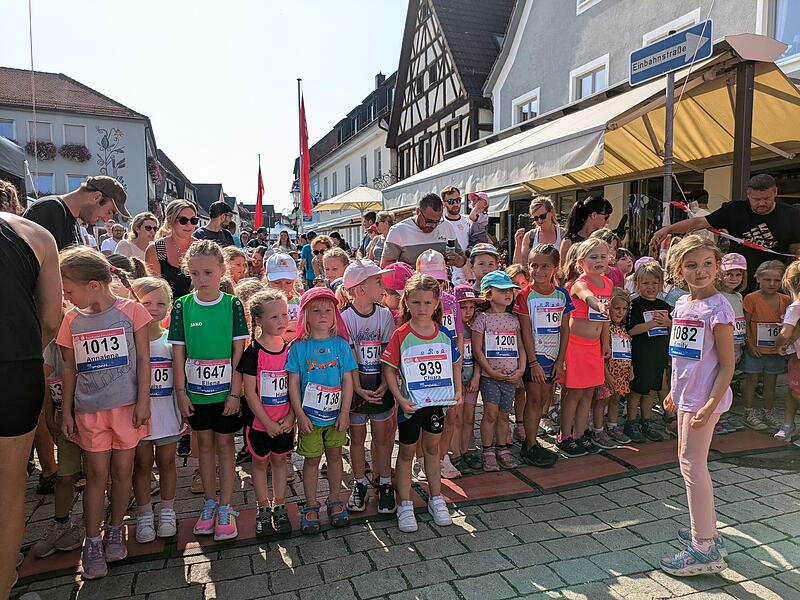 Samstag Kinderläufe Fränkische Schweiz Marathon 2024 Samstag Kinderläufe Fränkische Schweiz Marathon 2024