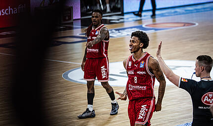 Demarcus Demonia zelebriert seine K&ouml;rbe regelm&auml;&szlig;ig mit ausdrucksstarken Jubelposen.