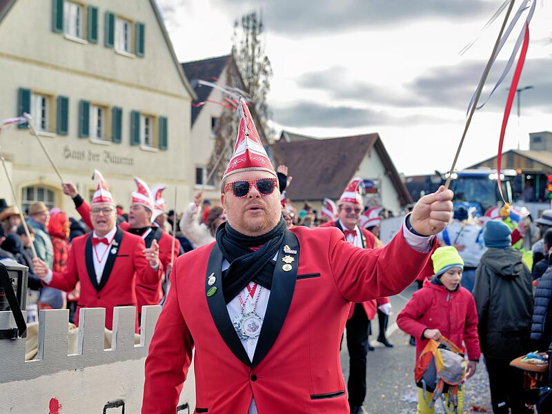 Faschingsumzug in Hirschaid 2026Mit Drachen und Pok&eacute;mon: Faschingsumzug in Hirschaid