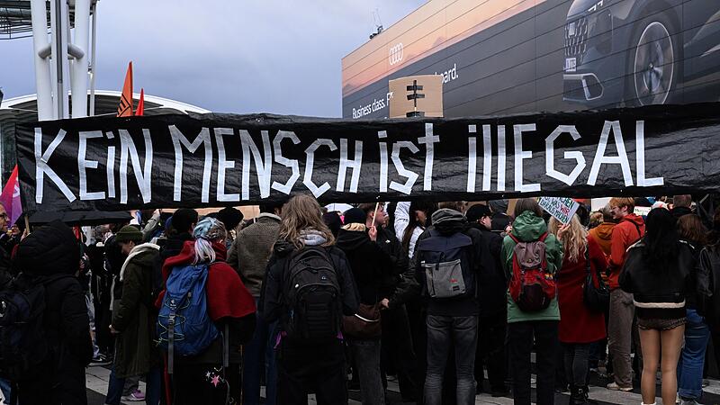 Initiativen rufen bundesweit zu Protest gegen Abschiebungen auf