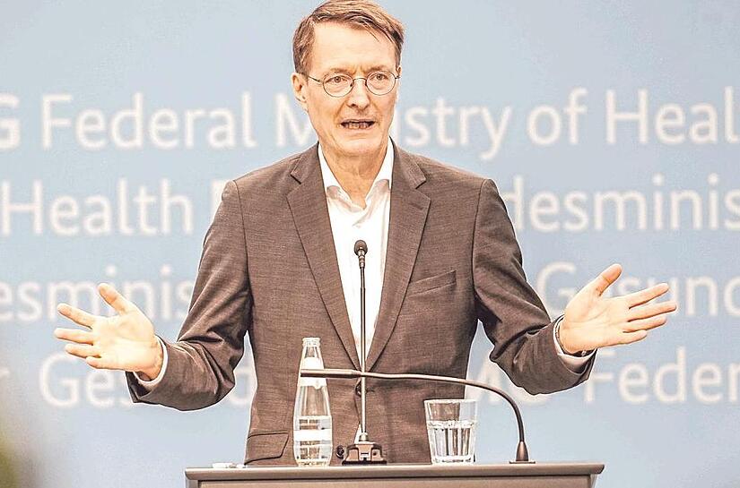 Gesundheitsminister Karl Lauterbach gibt am Rande der Spitzengespräche zur geplanten Krankenhausreform eine Pressekonferenz.