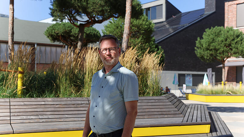 Platz der MenschenrechteIn Extremo aus Schloss Eyerichshof