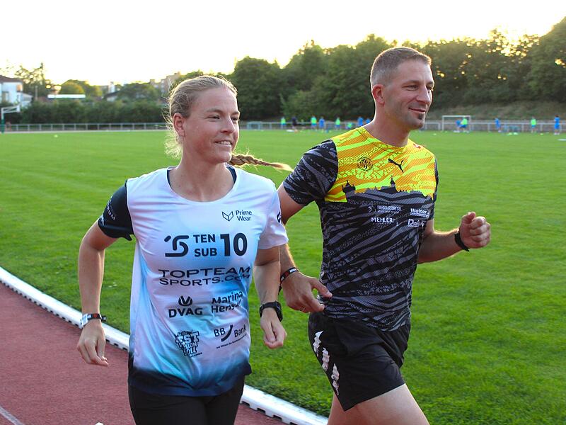 Kristin und Steffen Gertscher haben sich für den Ironman auf Hawaii qualifiziert. Kristin und Steffen Gertscher haben sich für den Ironman auf Hawaii qualifiziert.