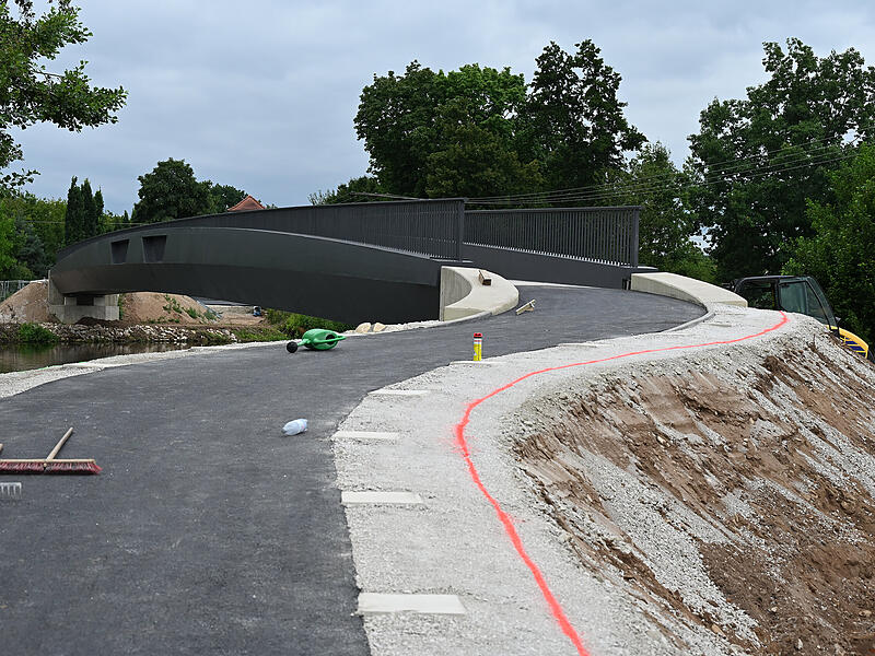 Einweihung Regnitzbrücke HausenEinweihung Regnitzbrücke Hausen Einweihung Regnitzbrücke HausenEinweihung Regnitzbrücke Hausen