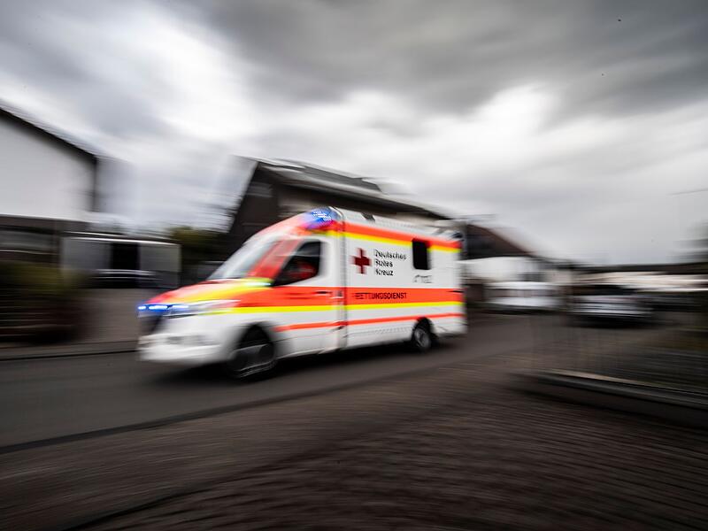 DRK-Sanitäter im Notfalleinsatz