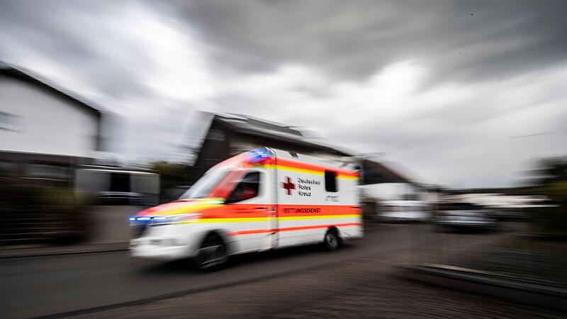 DRK-Sanitäter im Notfalleinsatz