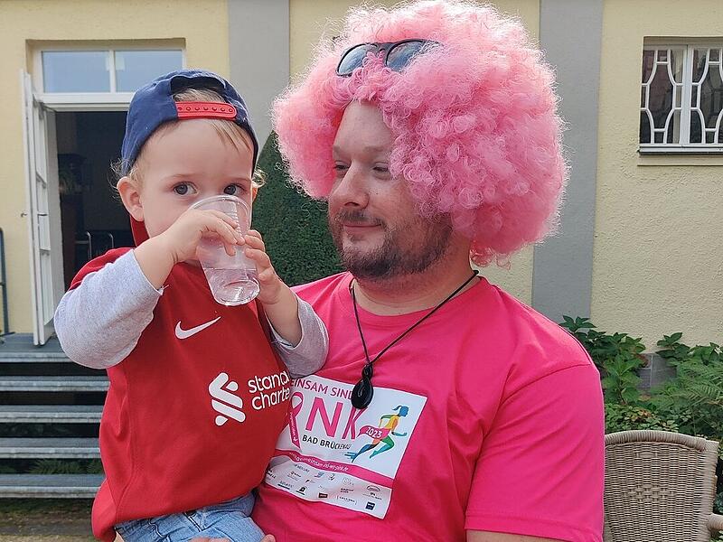 Pinklauf in Bad Brückenau: Neuseeländer Tony Dixon dabei Pinklauf in Bad Brückenau: Neuseeländer Tony Dixon dabei