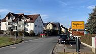 Wenn die Gemeinde Burglauer künftig ihr Wasser aus Münnerstadt bezieht, wird die Leitung entlang der Ortsverbindungsstraße gebaut. Die Kommunalpolitiker der Gemeinde und der Stadt haben jetzt die Weichen dafür gestellt. Jetzt müssen noch die recht... Wenn die Gemeinde Burglauer künftig ihr Wasser aus Münnerstadt bezieht, wird die Leitung entlang der Ortsverbindungsstraße gebaut. Die Kommunalpolitiker der Gemeinde und der Stadt haben jetzt die Weichen dafür gestellt. Jetzt müssen noch die recht...