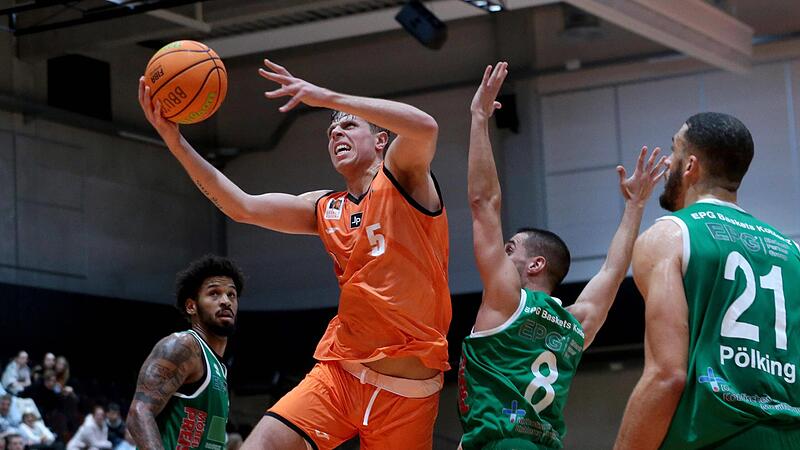 Der deutsche U18-Nationalspieler Lenny Liedtke (links) hat beim Zweitligisten Bayreuth einen Zweijahresvertrag unterschrieben.