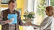 Die Verabschiedung an Riedenbergs Grundschule r&uuml;hrte den ehemaligen B&uuml;rgermeister Roland R&ouml;mmelt sehr.