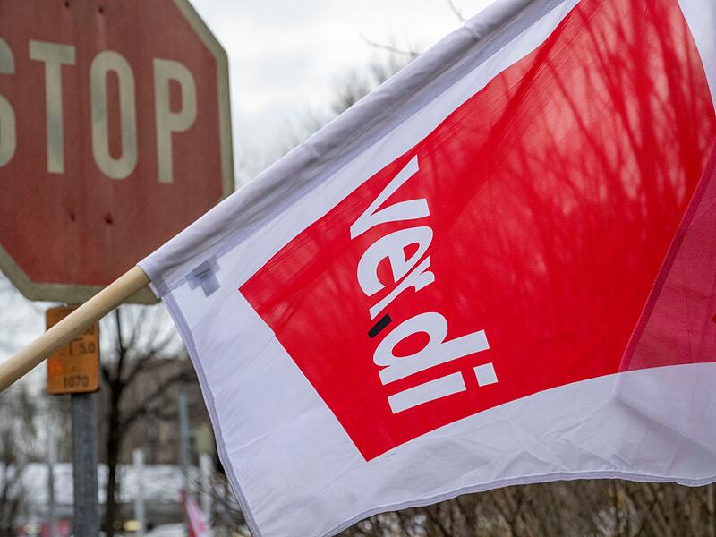 Ganztägige Warnstreiks im ÖPNV Ganztägige Warnstreiks im ÖPNV