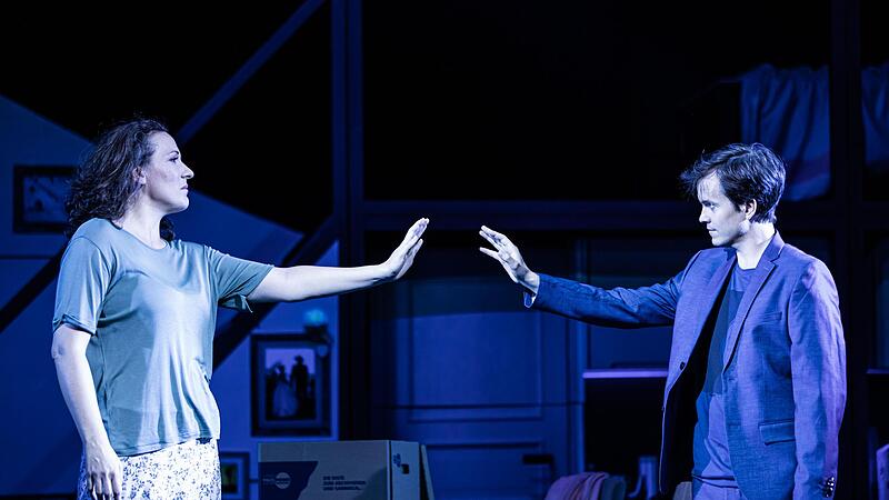 Szene aus „Next to Normal“ am Landestheater Coburg.