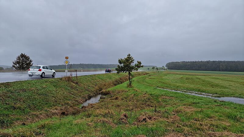 Ein Geh- und Radweg soll parallel zur Bundesstraße 286 gebaut werden. Ein Geh- und Radweg soll parallel zur Bundesstraße 286 gebaut werden.