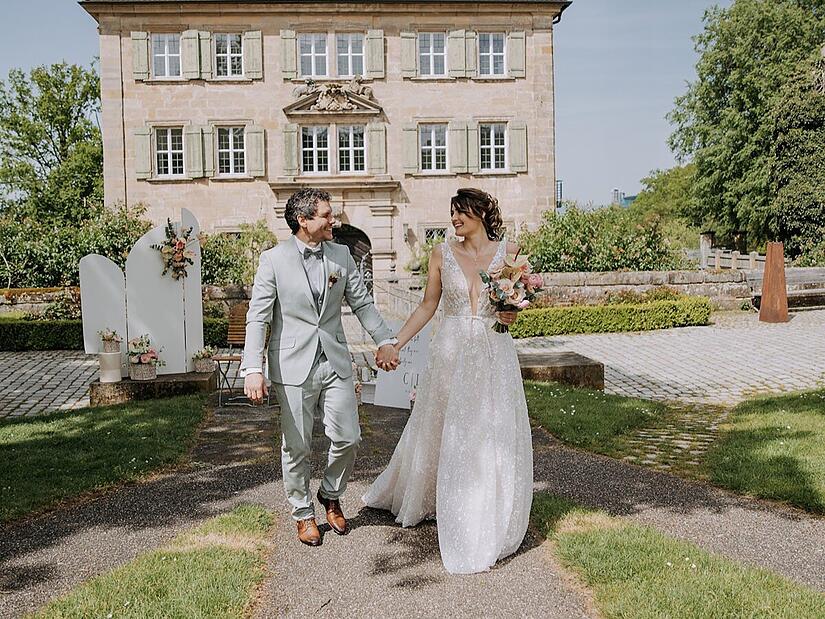 Heiraten in Atzelsberg Im Landkreis gibt es viele Orte für die Traumhochzeit - auf dem Bild ist Schloss Atzelsberg zu sehen.