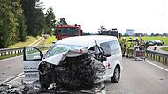 Zwei Tote nach Unfall auf Bundesstaße 12 Zwei Tote nach Unfall auf Bundesstaße 12