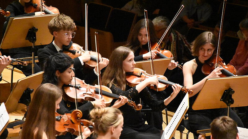 Jugendsymphonieorchester Oberfranken beeindruckt bei Konzert in Bamberg
