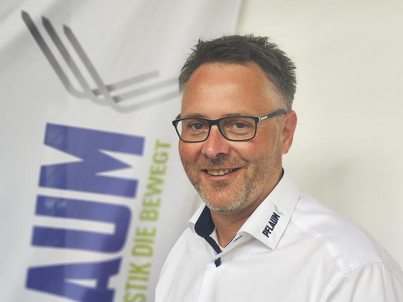 Die E-Pioniere von Strullendorf: Pflaum Logistik testet erste Elektro-Lkws von DAF. Die E-Pioniere von Strullendorf: Pflaum Logistik testet erste Elektro-Lkws von DAF. Im Bild Geschäftsführer Matthias Pflaum.