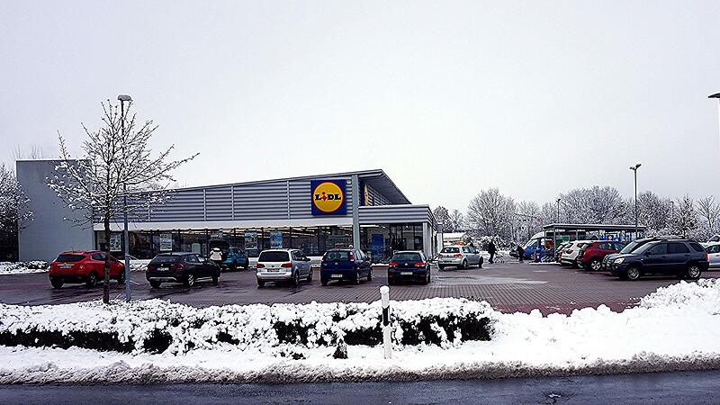 Der Lidl-Markt an der Karl-Benz-Stra&szlig;e  wird abgerissen und an gleicher Stelle neu errichtet.