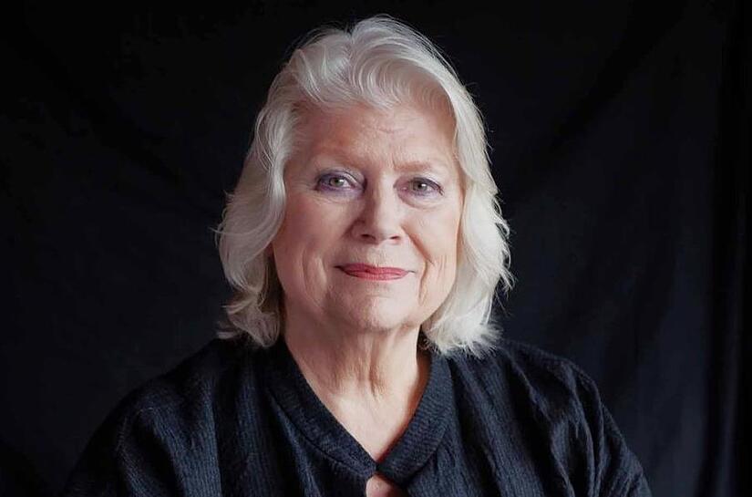 Heide Sommer liest und erz&auml;hlt in Bad Kissingen &uuml;ber ihren Ehemann und &bdquo;Zeit&ldquo;-Herausgeber Theo Sommer.