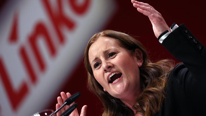 Janine Wissler, Vorsitzende der Partei Die Linke (hier bei einem Parteitag im November), fordert Steuerehrlichkeit von Finanzminister Christian Lindner.