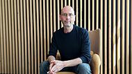 Stephan Kettner, seit 2020 im Bamberger Stadtrat für  möchte in Bamberg eine Selbsthilfegruppe für Angehörige von ME/CFS-Betroffenen gründen.