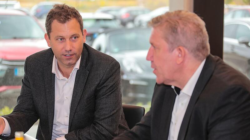Lars Klingbeil besuchte gemeinsam mit Andreas Schwarz die Dr. Pfleger Arzneimittel GmbH in Bamberg.