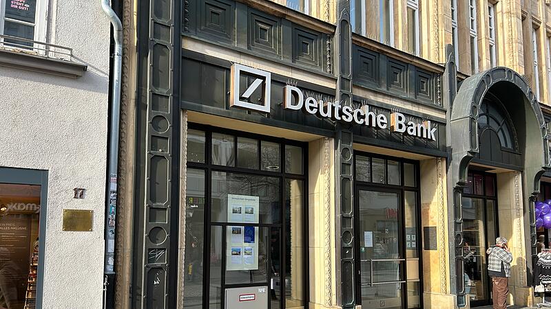 Die Filiale der Deutschen Bank in der Coburger Spitalgasse wird in ein reines &bdquo;Private Banking Center&ldquo; umgewandelt.