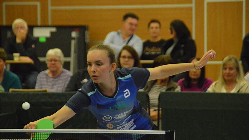 Sophie Schirm, das 17-jährige Eigengewächs des TSV Bad Rodach, wird zur Matchwinnerin gegen die Leutzscher Füchse.