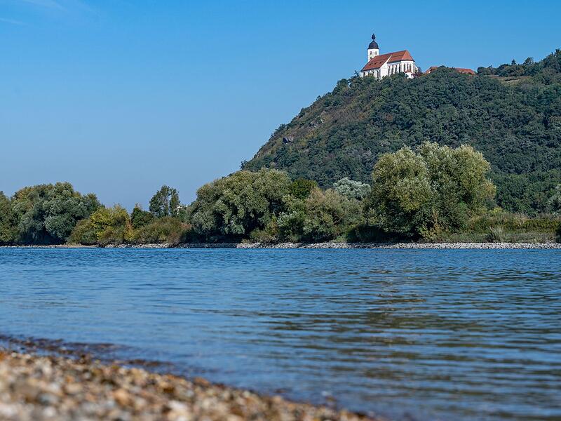 Wallfahrtskirche Maria Himmelfahrt auf dem Bogenberg Wallfahrtskirche Maria Himmelfahrt auf dem Bogenberg