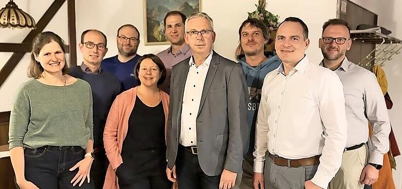 Die Kandidaten (v.l.): Christina Herold-Klinger, Christian B&ouml;hmer, Benedikt Bartosch, Silke Wolfrum, Markus Kohlmann, Bernd Drummer, Stefan Klinger, Michael Egelseer, Johannes Egelseer.