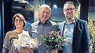 Heike Vogel (Gesch&auml;ftsf&uuml;hrung) , Holger Lenz, Christian Gack (Gesch&auml;ftsf&uuml;hrung, von links) bei der Verabschiedung.