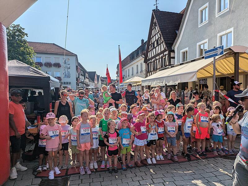Samstag Kinderläufe Fränkische Schweiz Marathon 2024 Samstag Kinderläufe Fränkische Schweiz Marathon 2024