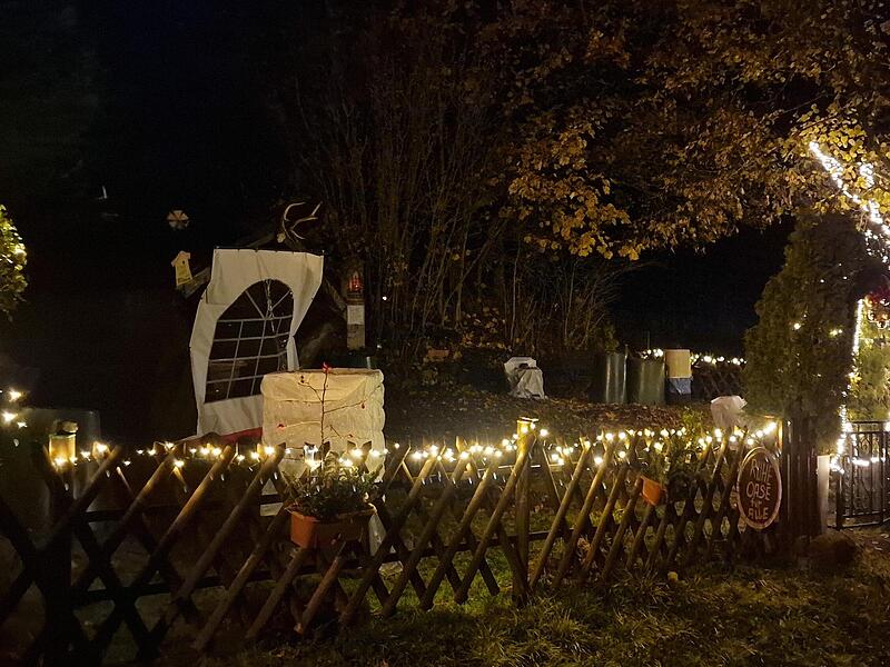So sollte eine weihnachtliche Beleuchtung nicht aussehen.