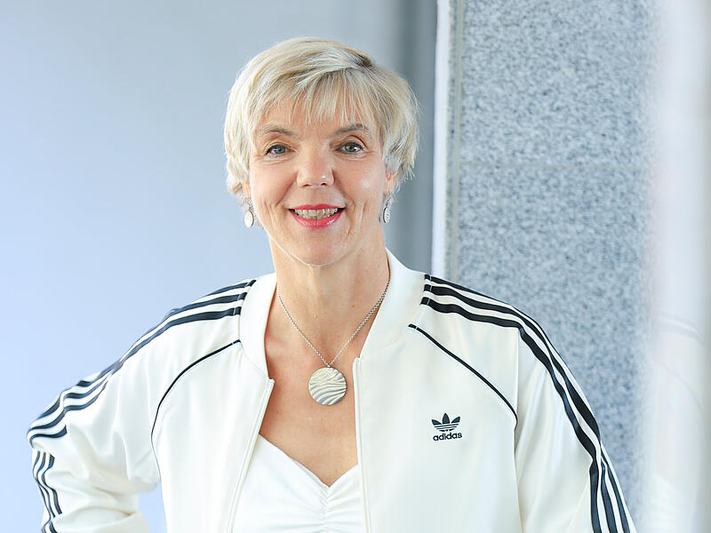 Adidas Kretschmer Die neue CFO von Adidas ist eine alte Bekannte. Nach Jahren bei C&A kehrt Birgit Kretschmer als Nachfolgerin von CFO Herm Ohlmeyer zu Adidas zurück.