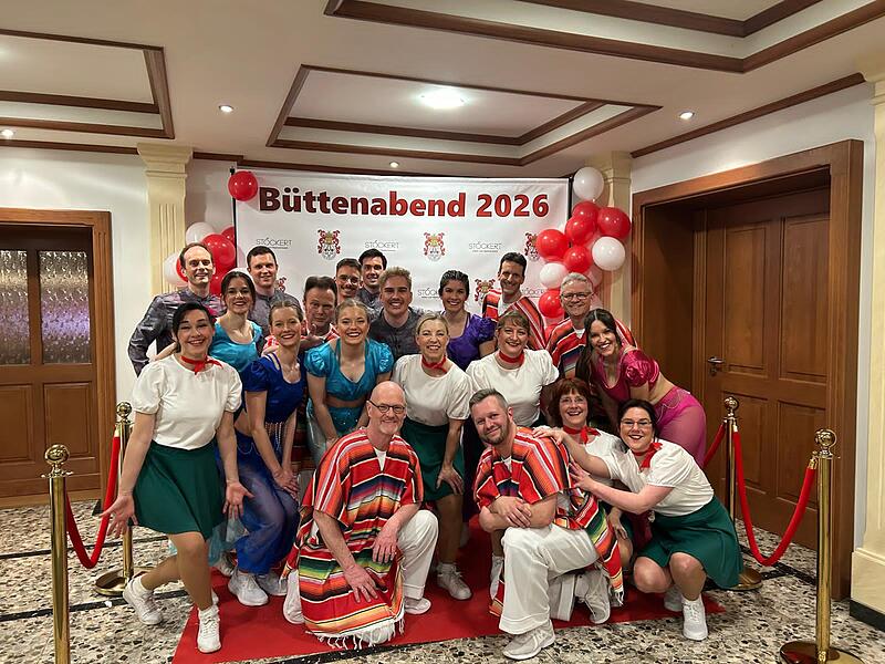 Seit vier Jahrzehnten gibt es die Rock'n'Roll-Gruppe Kronach. Seit den 80er-Jahren tritt sie bei den Kronacher B&uuml;ttenabenden auf, wie hier im Jahr 2026 mit dem Programm: &bdquo;Rock'n'Roll Around the World&ldquo;.