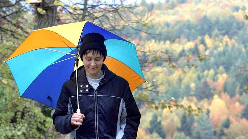 Ein Herbstspaziergang entfaltet seinen eigenen Reiz.