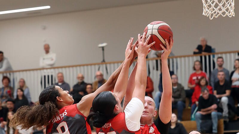 Das Problem: Lara Mendl (rotes Trikot) und die Bambergerinnen hatten zu oft das Nachsehen bei den Rebounds.