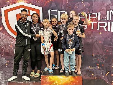 Erfolgreiches Nachwuchsteam von Gymray Bamberg: Platz 1 bei Grappling Industries in Berlin. Erfolgreiches Nachwuchsteam von Gymray Bamberg: Platz 1 bei Grappling Industries in Berlin.