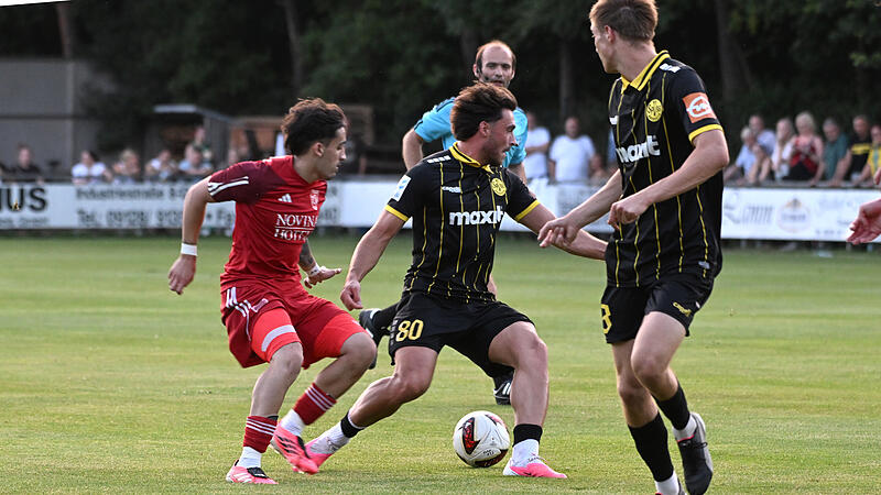 Sport Fußball Saison 2026 / 2027 Toto-Pokal / Verbandspokal 2. BFV Hauptrunde am Dienstag 04.08.2026 Spielort Sportanlage TSV Kornburg Kellermannstraße 24 Nürnberg Spielbeginn 20.00 h TSV Kornburg gegen SpVgg Bayreuth Halbzeitergebnis 1:0 Endstand 2 Sport Fußball Saison 2026 / 2027 Toto-Pokal / Verbandspokal 2. BFV Hauptrunde am Dienstag 04.08.2026 Spielort Sportanlage TSV Kornburg Kellermannstraße 24 Nürnberg Spielbeginn 20.00 h TSV Kornburg gegen SpVgg Bayreuth Halbzeitergebnis 1:0 Endstand 2