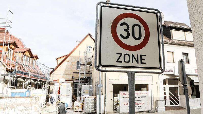 Die Kulmbacher Grünen sind enttäuscht, dass der Kreisausschuss einen Antrag in Sachen Tempo 30 abgelehnt hat. Die Kulmbacher Grünen sind enttäuscht, dass der Kreisausschuss einen Antrag in Sachen Tempo 30 abgelehnt hat.