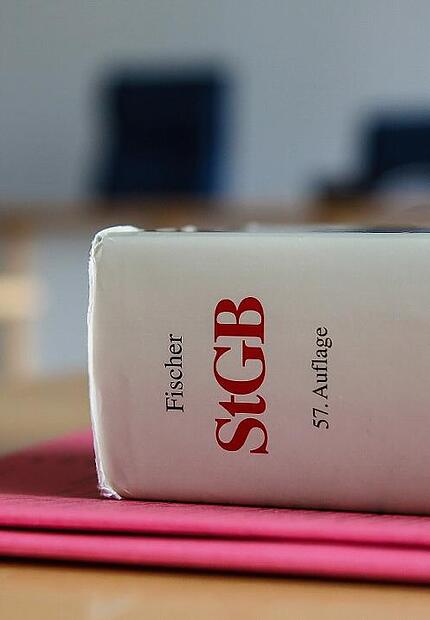 Wegen K&ouml;rperverletzung musste sich ein Mann aus dem Landkreis Lichtenfels vor Gericht verantworten.