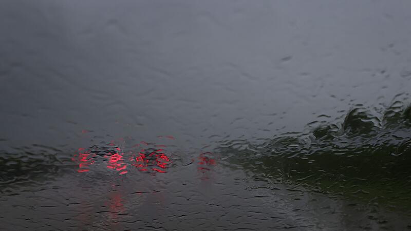 Regen und Gewitter im S&uuml;den