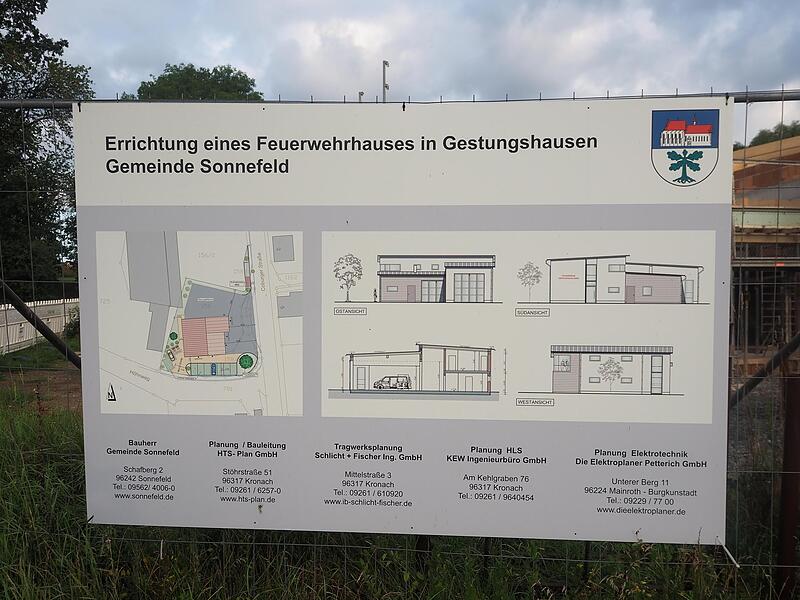 In Gestungshausen wird das neue Feuerwehrgerätehaus  in der Coburger Straße auf einem 1200 Quadratmeter großen Grundstück gebaut.