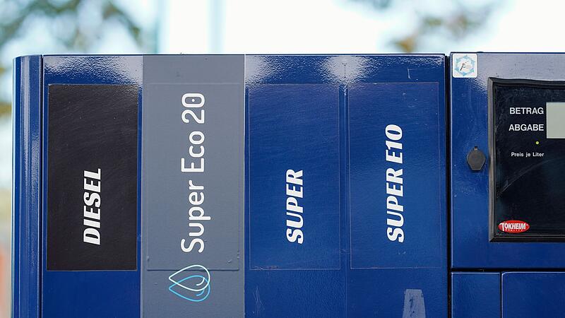 Erste öffentliche Tankstelle mit E20-Zapfsäule in Deutschland Erste öffentliche Tankstelle mit E20-Zapfsäule in Deutschland