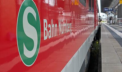 Bahn Franken: Auswirkungen des Italo-EinstiegsForchheim & Fränkische Schweiz Neue Zeiten, weniger Halte, gestrichene Strecken? Wenn die italienische Privatbahn Italo tatsächlich in den deutschen Schienenverkehr einsteigt, drohen große Auswirkungen – vor allem für Pendler in der Region.