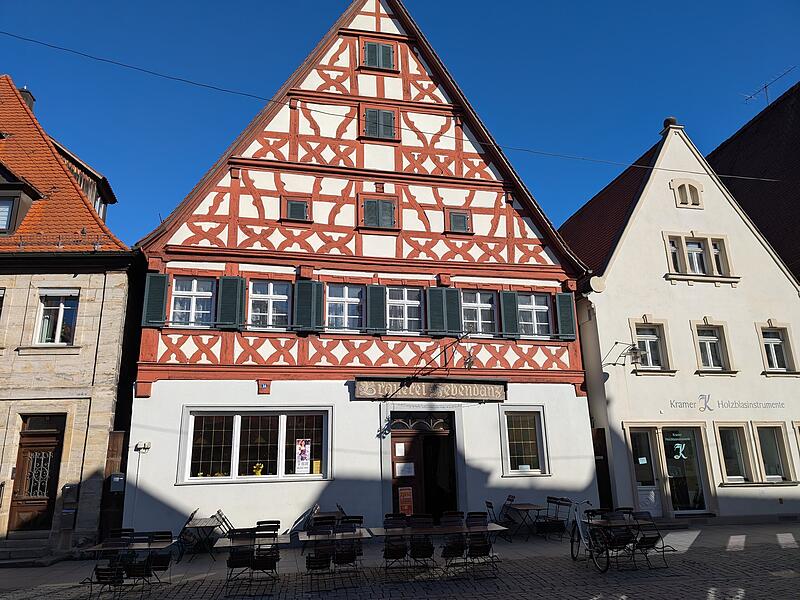 Brauerei Hebenanz 2025Forchheim & Fränkische Schweiz Seit 1579 gibt es die Brauerei Hebendanz in Forchheim.