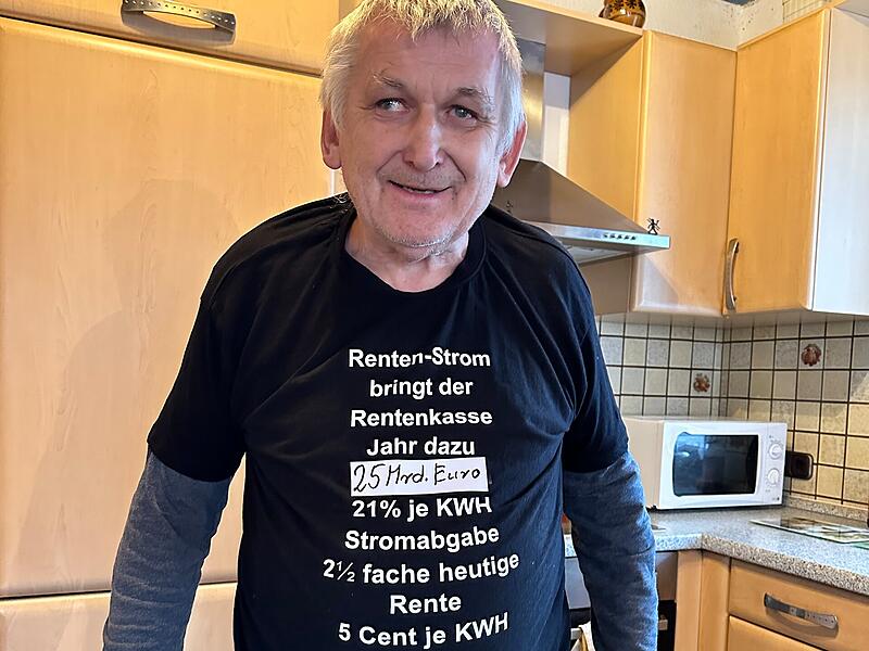 Rentner Simon Aepfelbach aus Unteroberndorf: Rentensystem ist menschenunwürdigNeujahrsempfang der Stadt Bamberg 2024 Rentner Simon Aepfelbach aus Unteroberndorf: Rentensystem ist menschenunwürdig