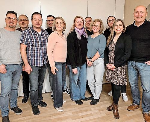 Ein Teil der Kandidaten der SPD und UBL in Lonnerstadt (v. l.): Christian Rauchegger, Werner Kaiser, Frank Müller, Florian Gittelbauer, Ute Schwarm, Daniela Prochnau-Schmidt, Elmar Schmidt, Jasmin Rost-Siegfried, Matthias Stirnweiss, Landratskandidatin Claudia Belzer und Bürgermeisterkandidat Günter Rost. Ein Teil der Kandidaten der SPD und UBL in Lonnerstadt (v. l.): Christian Rauchegger, Werner Kaiser, Frank Müller, Florian Gittelbauer, Ute Schwarm, Daniela Prochnau-Schmidt, Elmar Schmidt, Jasmin Rost-Siegfried, Matthias Stirnweiss, Landratskandidatin Claudia Belzer und Bürgermeisterkandidat Günter Rost.